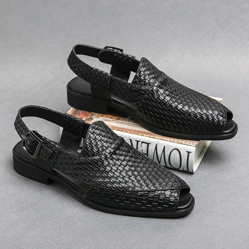 Sandal Men's 2026 Trending Products Hot Selling Genuine Leather Slippers Breathable Men's Summer Flat Sandals Walking Style