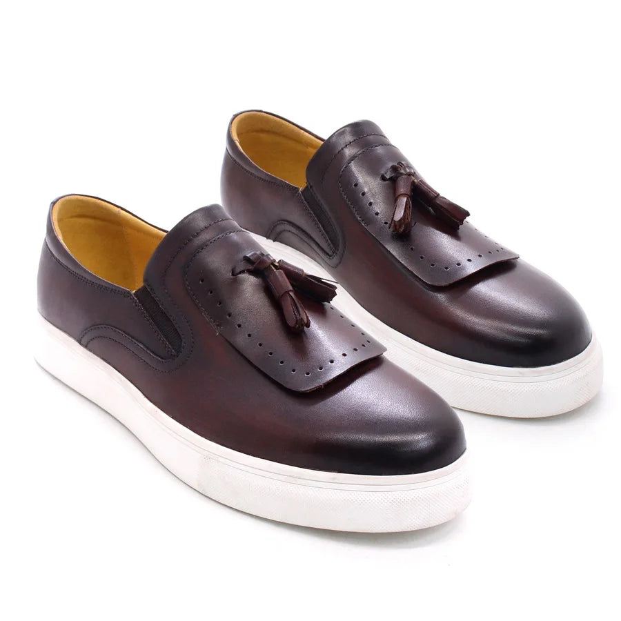Premium Quality Handmade Skateboard Italian Style Men Sports Genuine Leather Shoes Slip on Sneakers Casual Shoes with Tassels