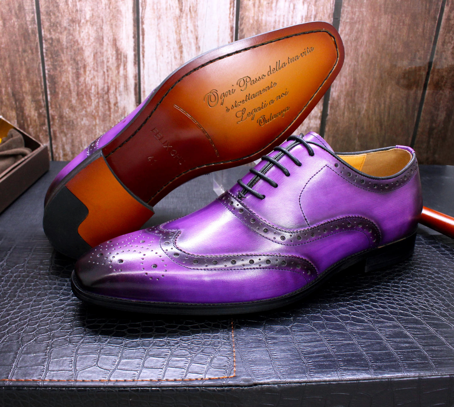 2025 NewLuxury Genuine Leather Shoes for Men British Style Business Oxford Shoes Men Purple Carving Brogues Dress Shoes for Men