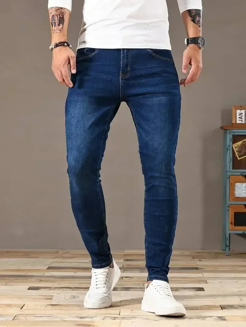 Men's Slim Fit Denim Jeans - Classic Straight Leg
