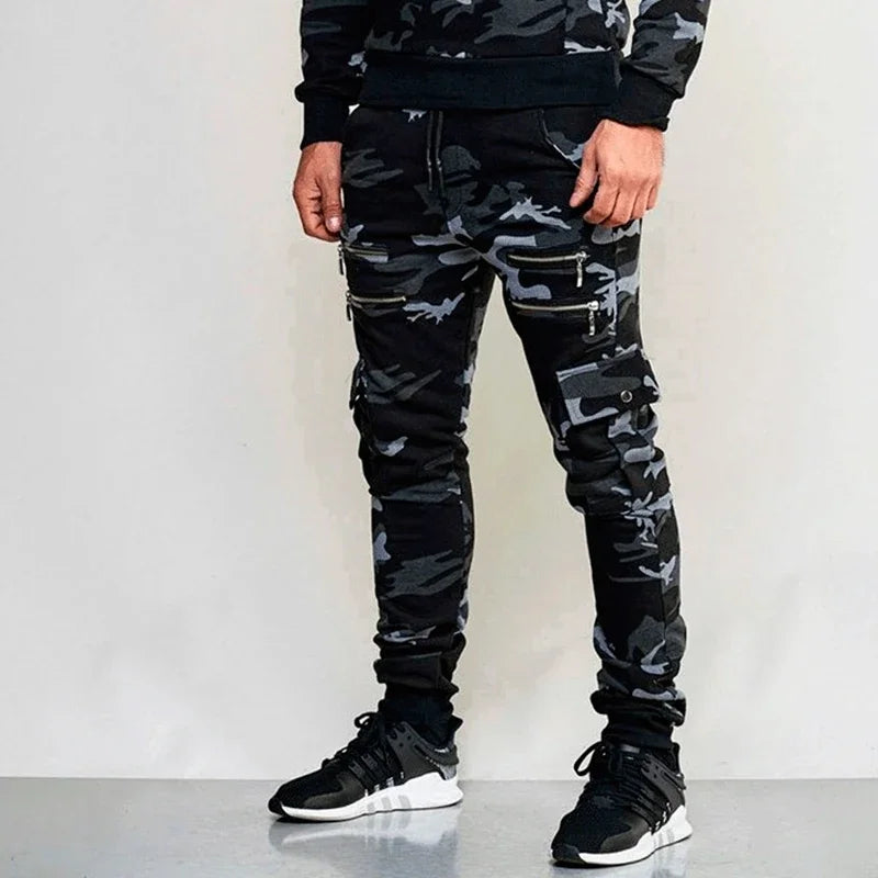 Men's Camouflage Cargo Joggers - Loose Fit Harem Pants with Pockets