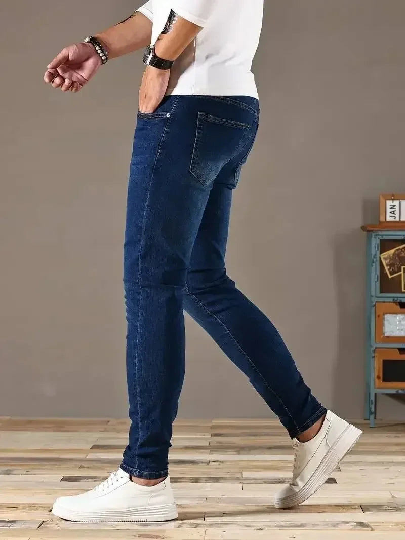 Men's Slim Fit Denim Jeans - Classic Straight Leg